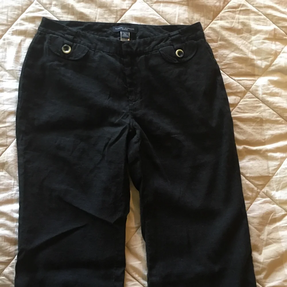 Banana Republic Martin Linen Blend Black Pants with Button Detail Size 4 Long